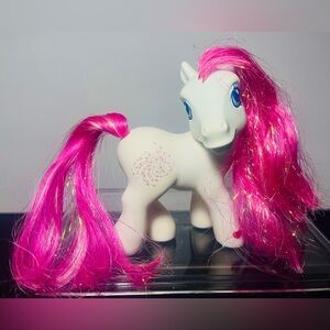 2002 My Little Pony G3 “Star Swirl” 4.5” Pony Figurine by Hasbro